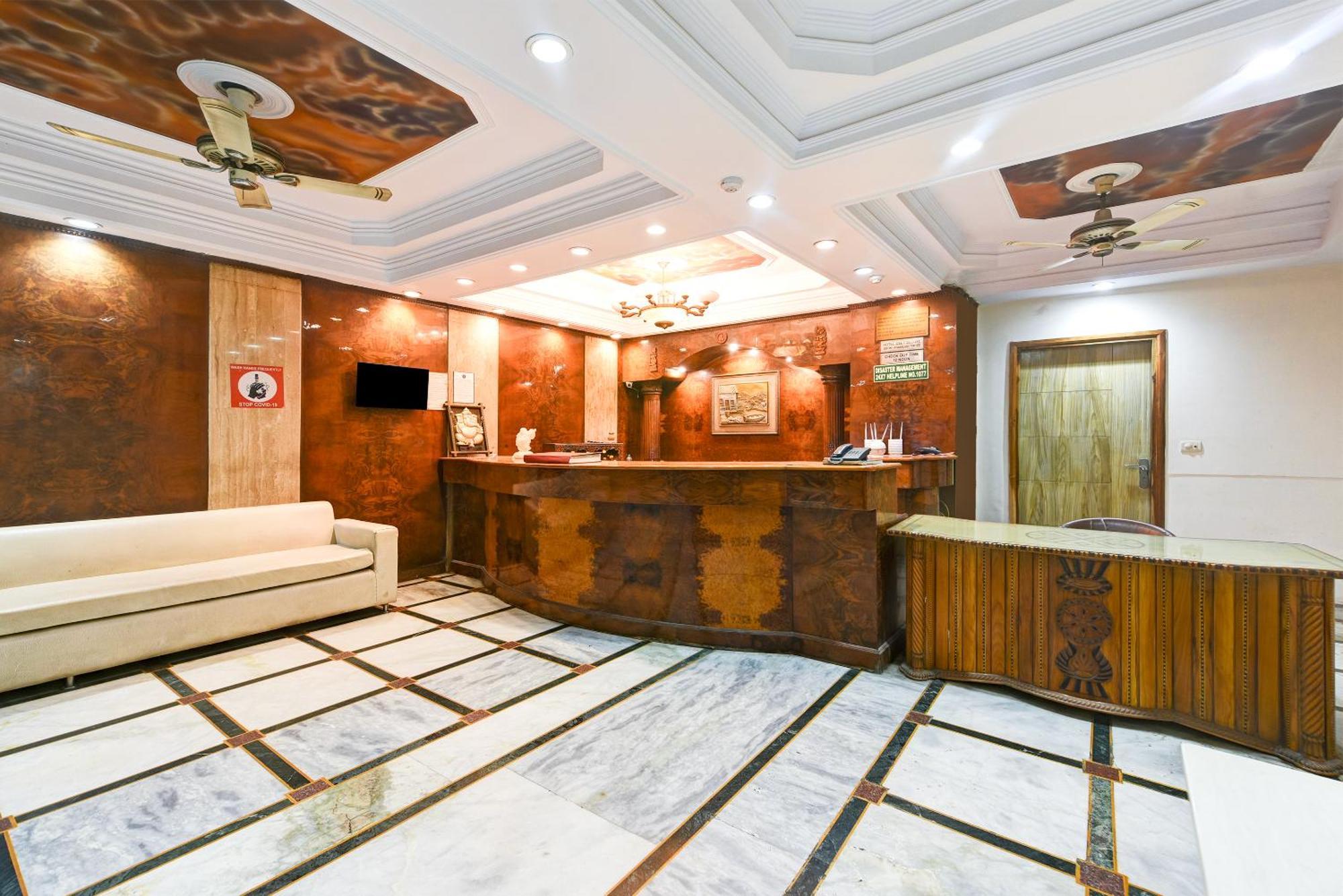 Guest house Geet Deluxe New Delhi